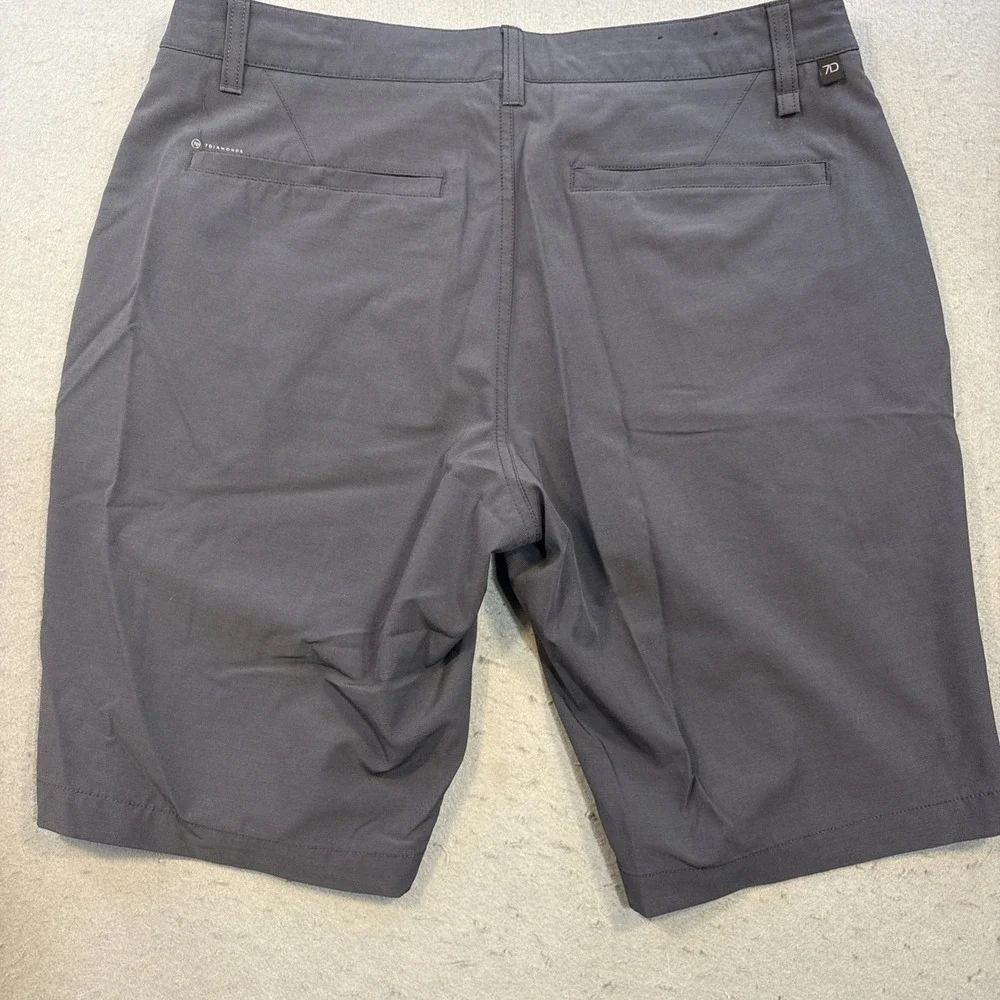 7 Diamonds Momentum Performance Shorts Mens 33 Gray BlueStretch Golf Casual